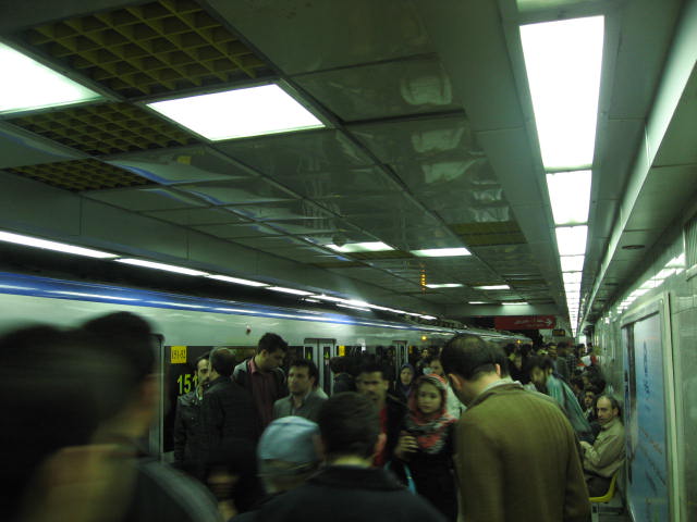 Metro Teherán